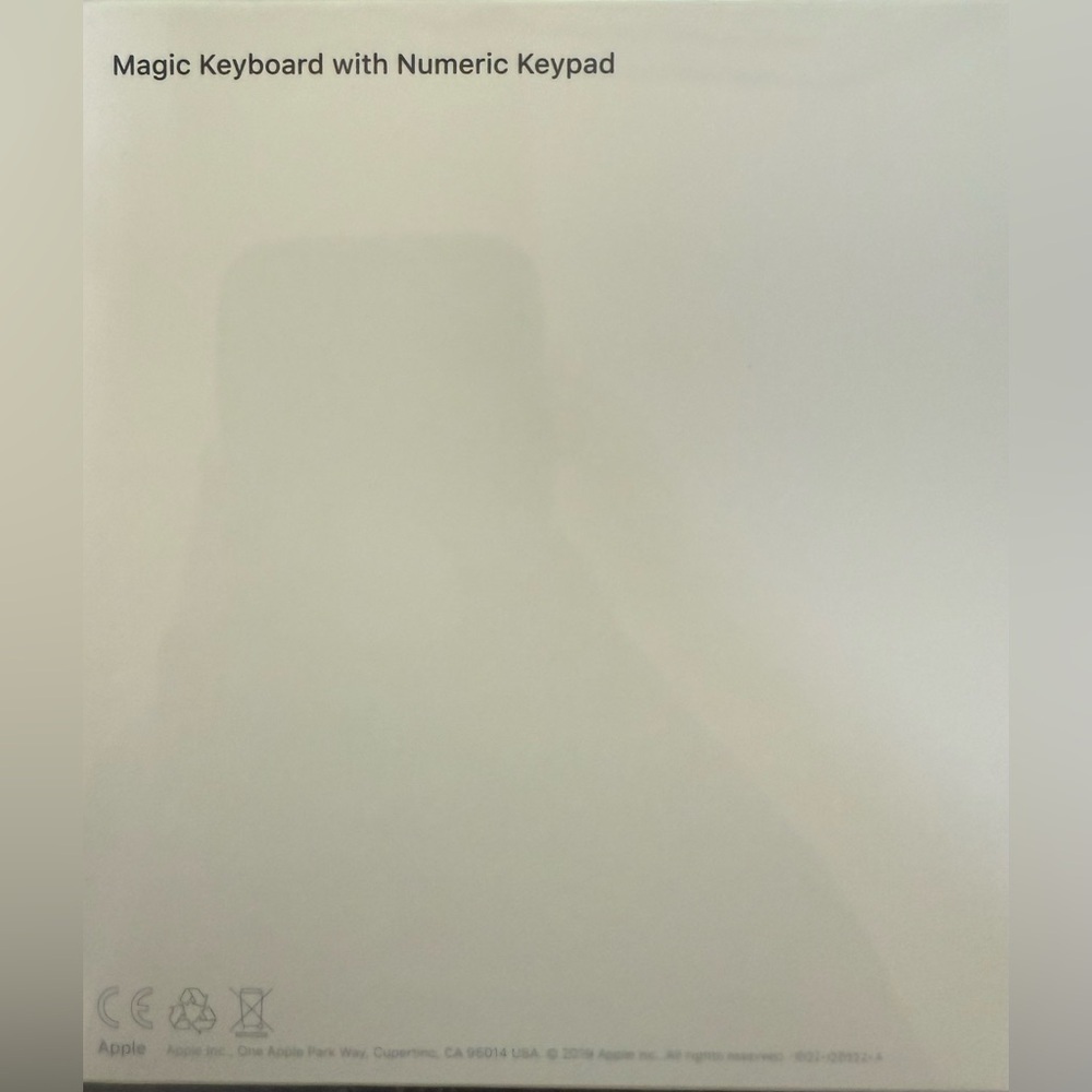Apple Magic Keyboard with Numeric Keypad - Picture 10 of 11